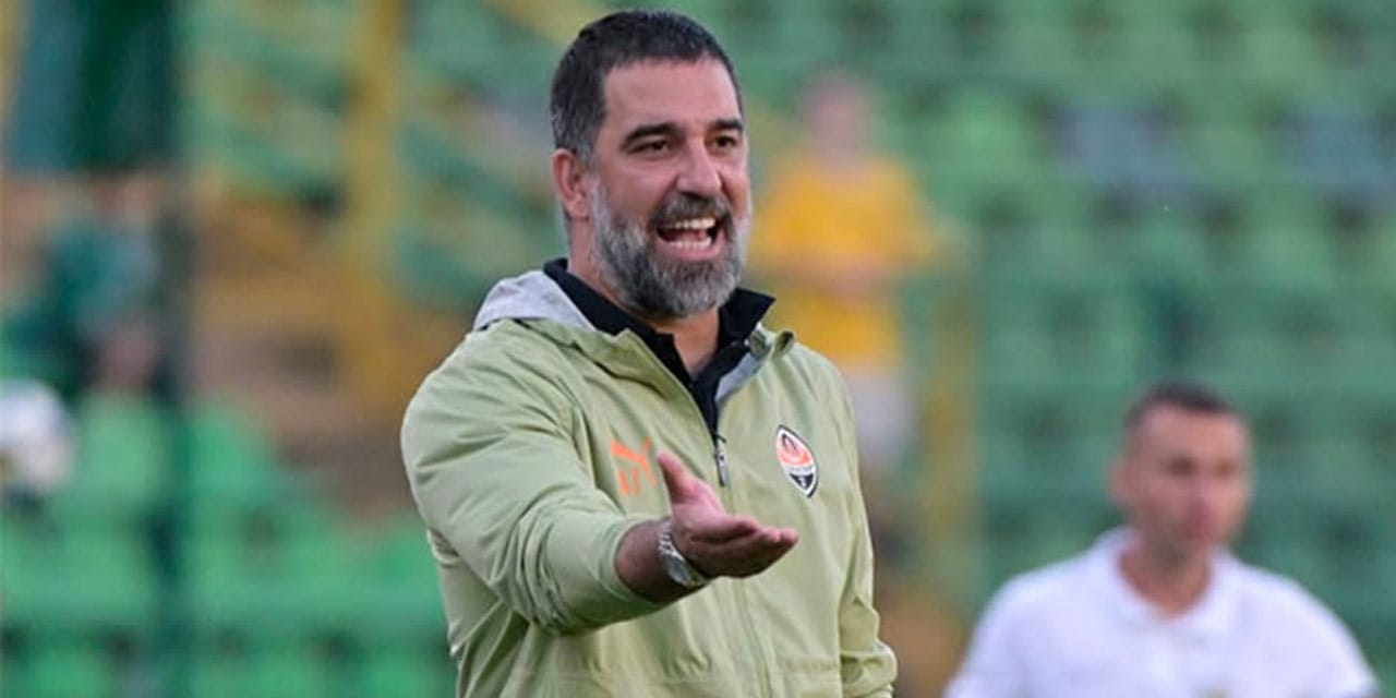 Arda Turan galibiyeti zor aldı