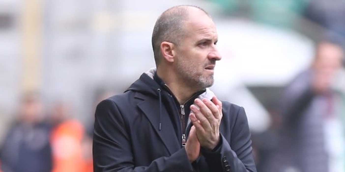 Mustafa Er kendini övdü: 6 maçta 16 puan topladık