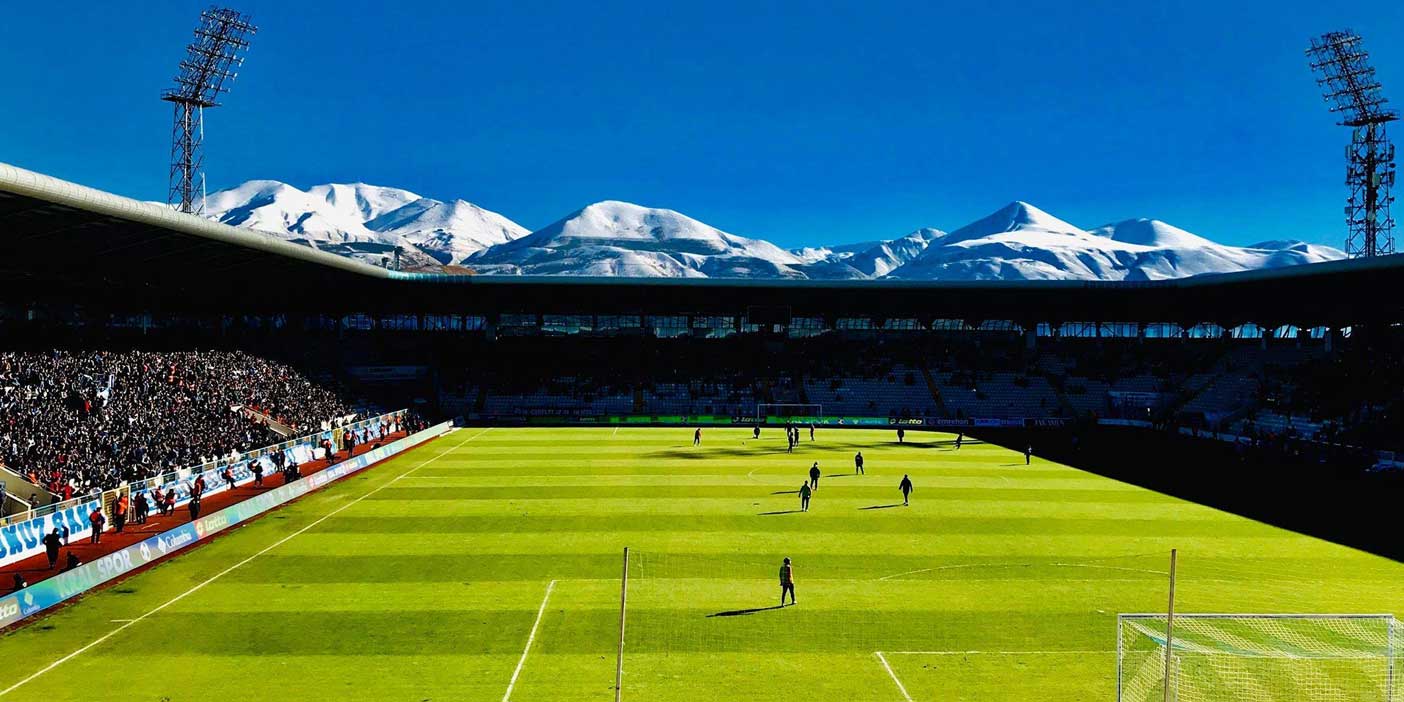 Süper Lig'e yürüyen Erzurumspor’a stat müjdesi geldi