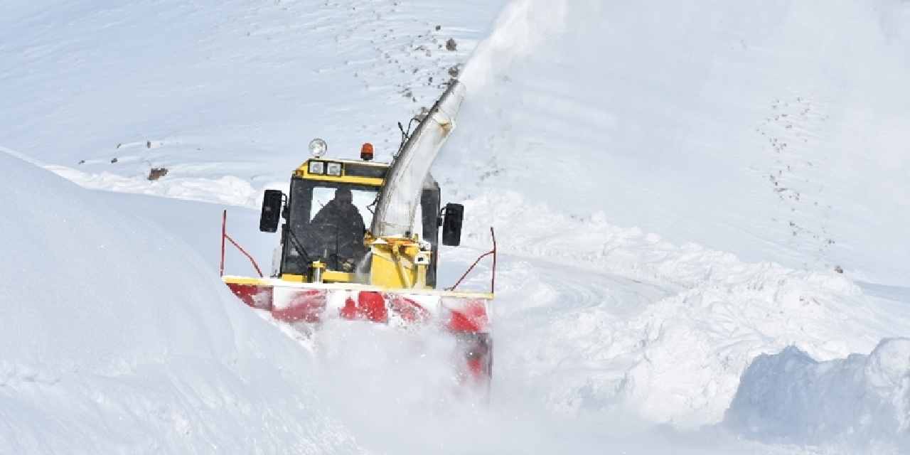 Sivas'ta kar ve tipi nedeniyle 166 yerleşim yeri kapandı