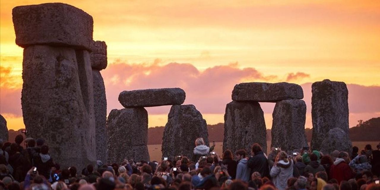 Stonehenge'in gizemi parmak iziyle çözüldü!