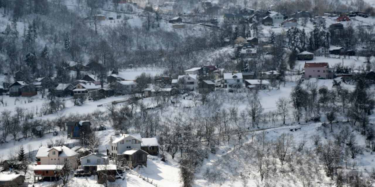 Düzce beyaza büründü: Kentten kartpostallık manzaralar