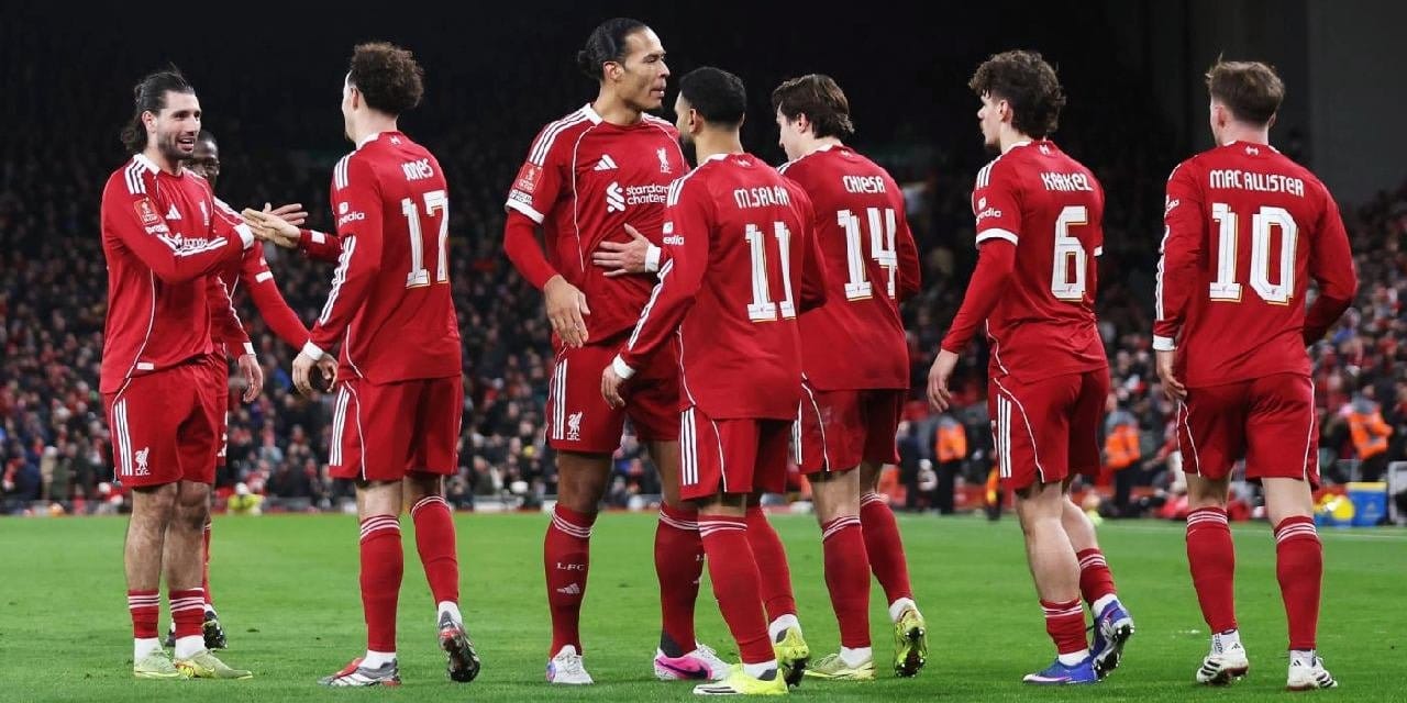 Galatasaray öncesi Liverpool'da belirsizlik hakim