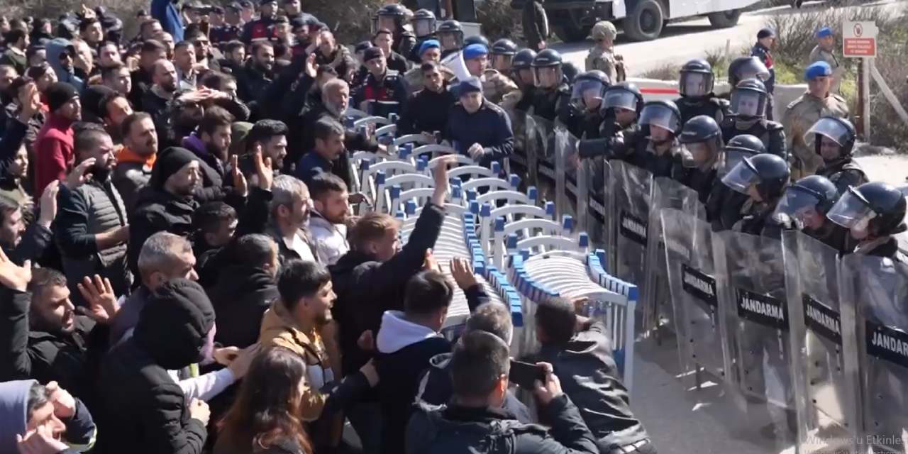 Polyak Madencilik'teki işçi eylemine sert jandarma müdahalesi! Başaran Aksu gözaltında
