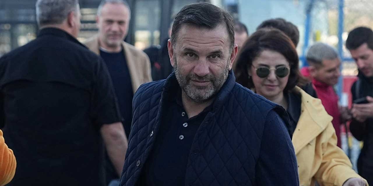 Galatasaray Alanya'da: Taraftarlar meşale yaktı