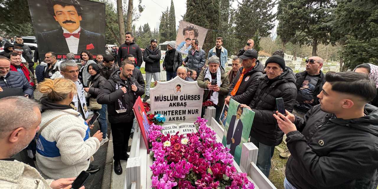 Müslüm Baba ölümünün yıl dönümünde mezarı başında anıldı