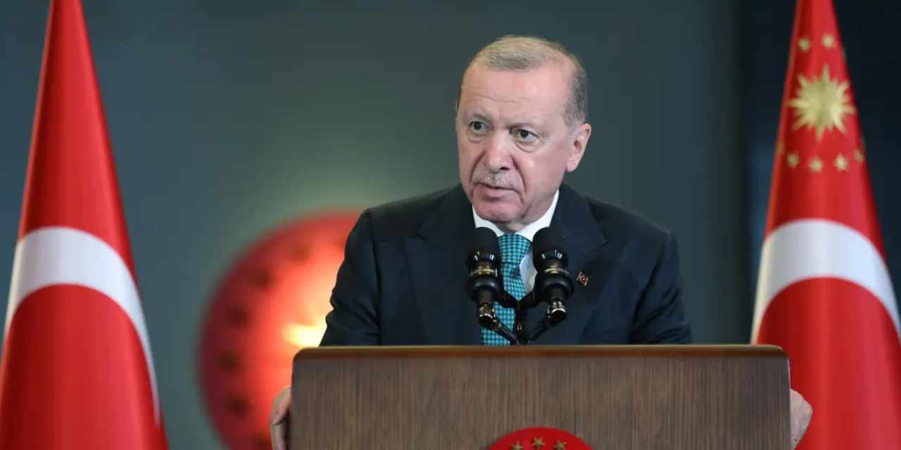 Erdoğan: Haktan hukuktan bahsedenler bugün bu değerleri yok sayıyor