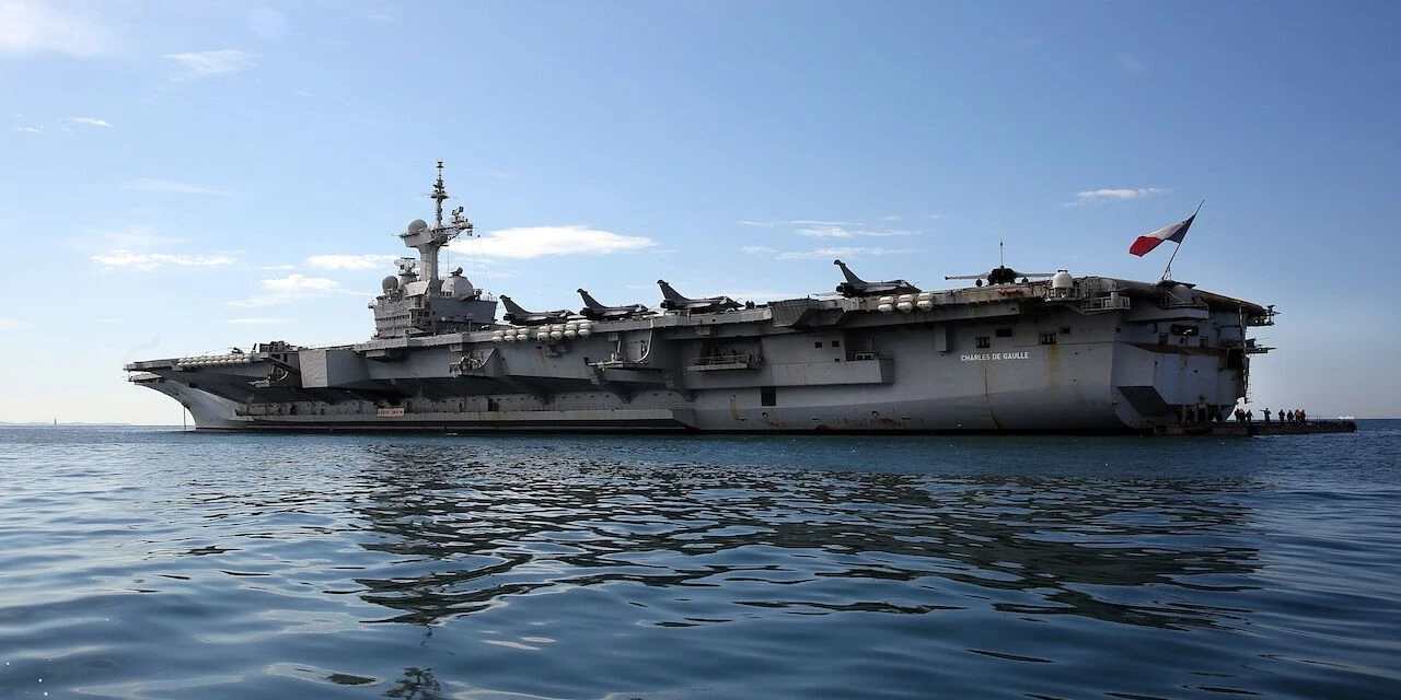 Macron 'saldırılar hukuka aykırı' dedi: Bölgeye uçak gemisi gönderdi!