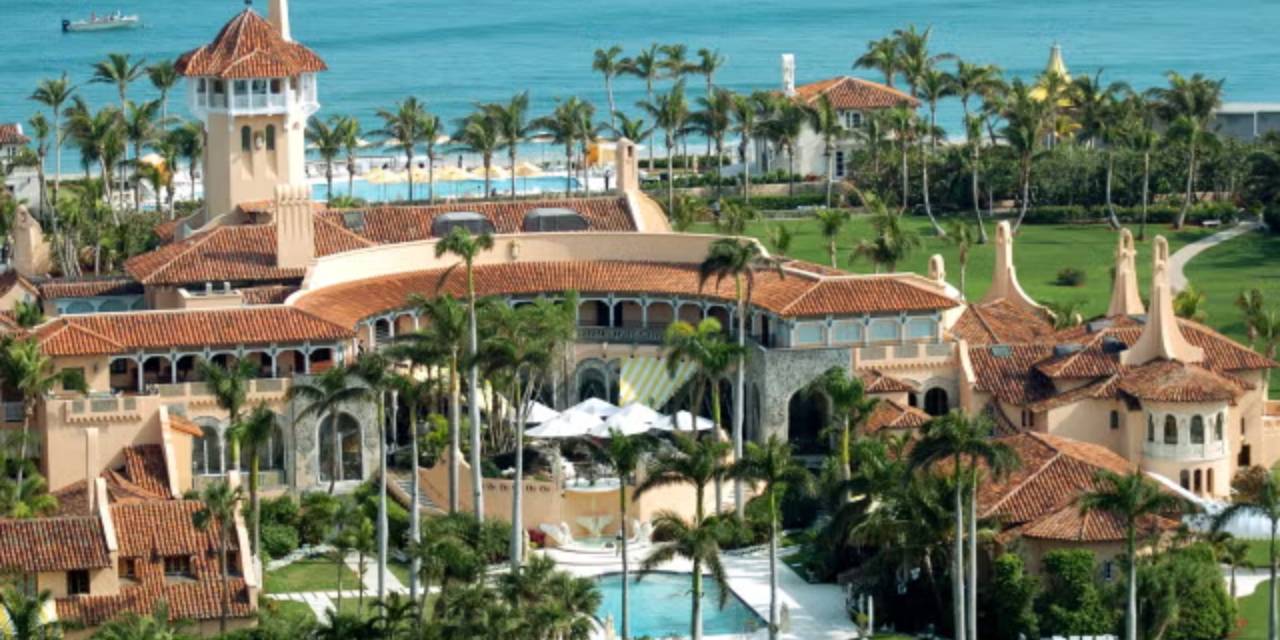 Trump evinde belge arayan FBI ajanlarını affetmedi! Hepsini görevden aldı