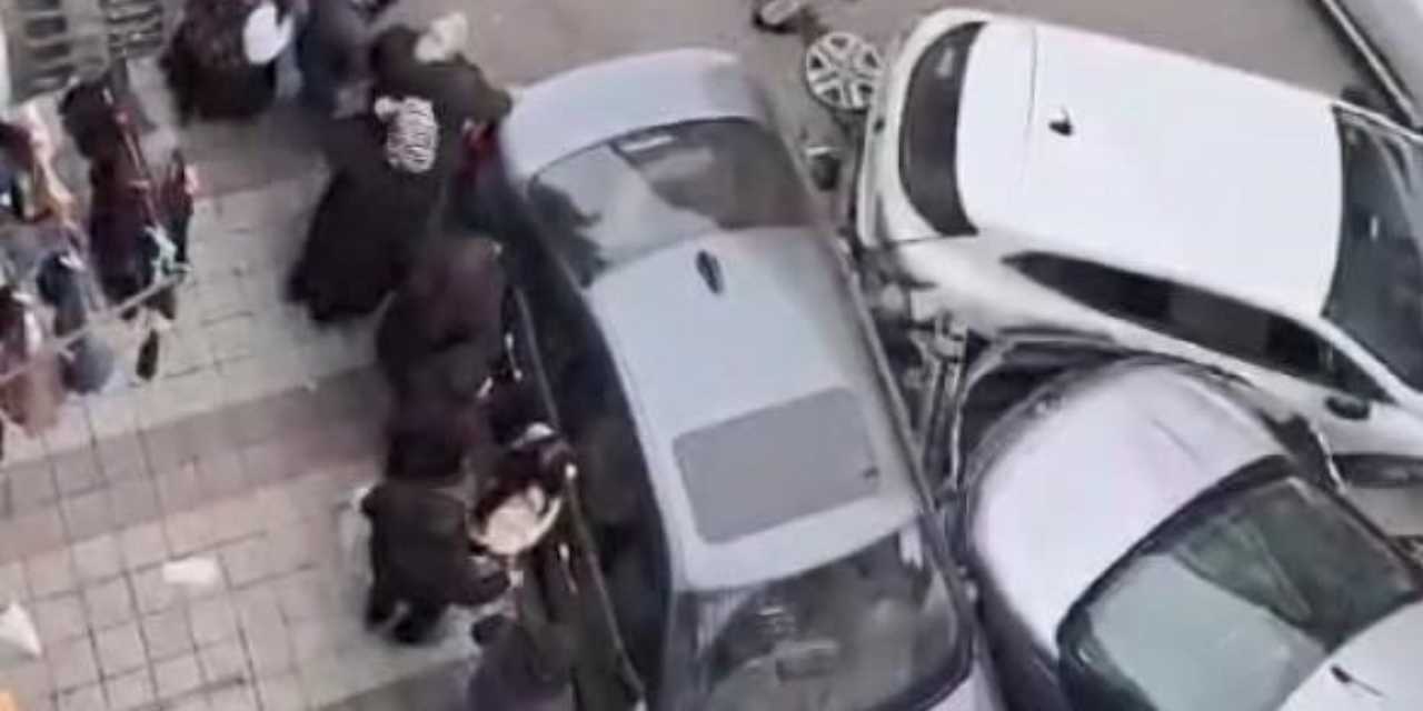 Yol verme tartışması kazayla bitti: 5 kişi arabayı bırakıp kaçtı!