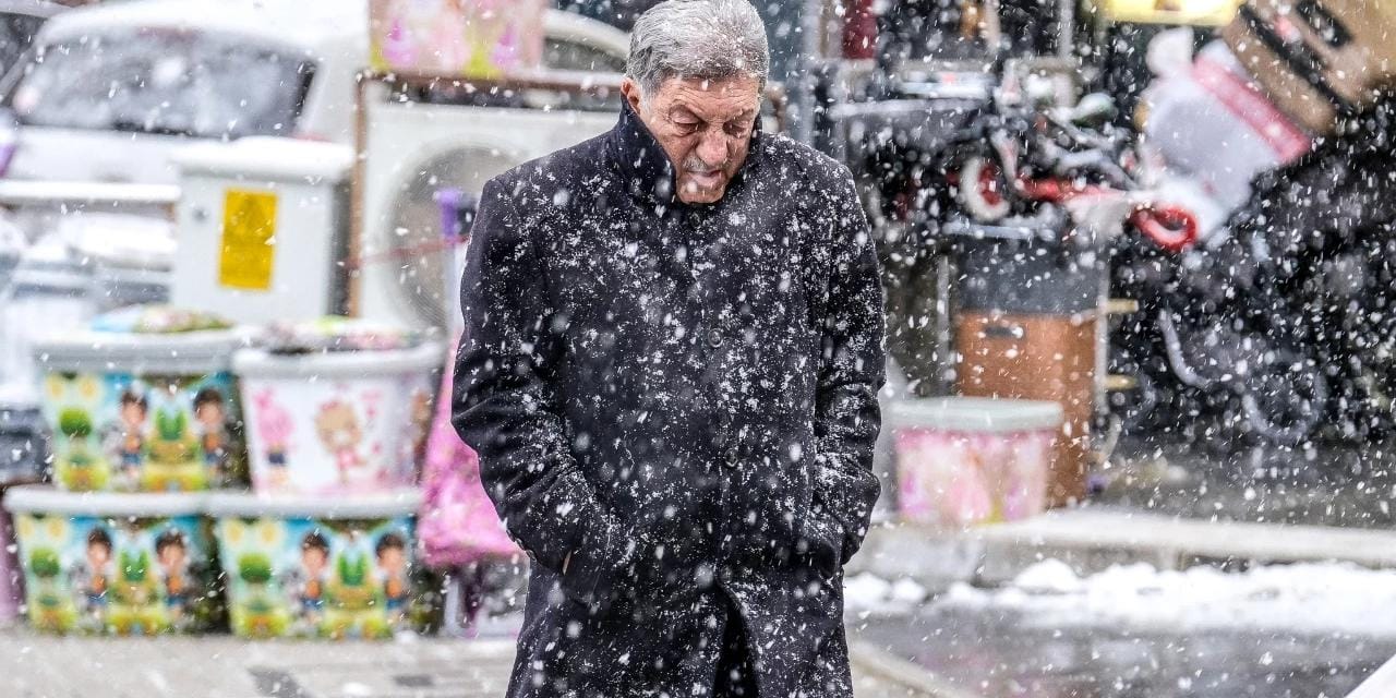 Lapa lapa kar 24 ilde birden yağacak: Meteoroloji açıkladı