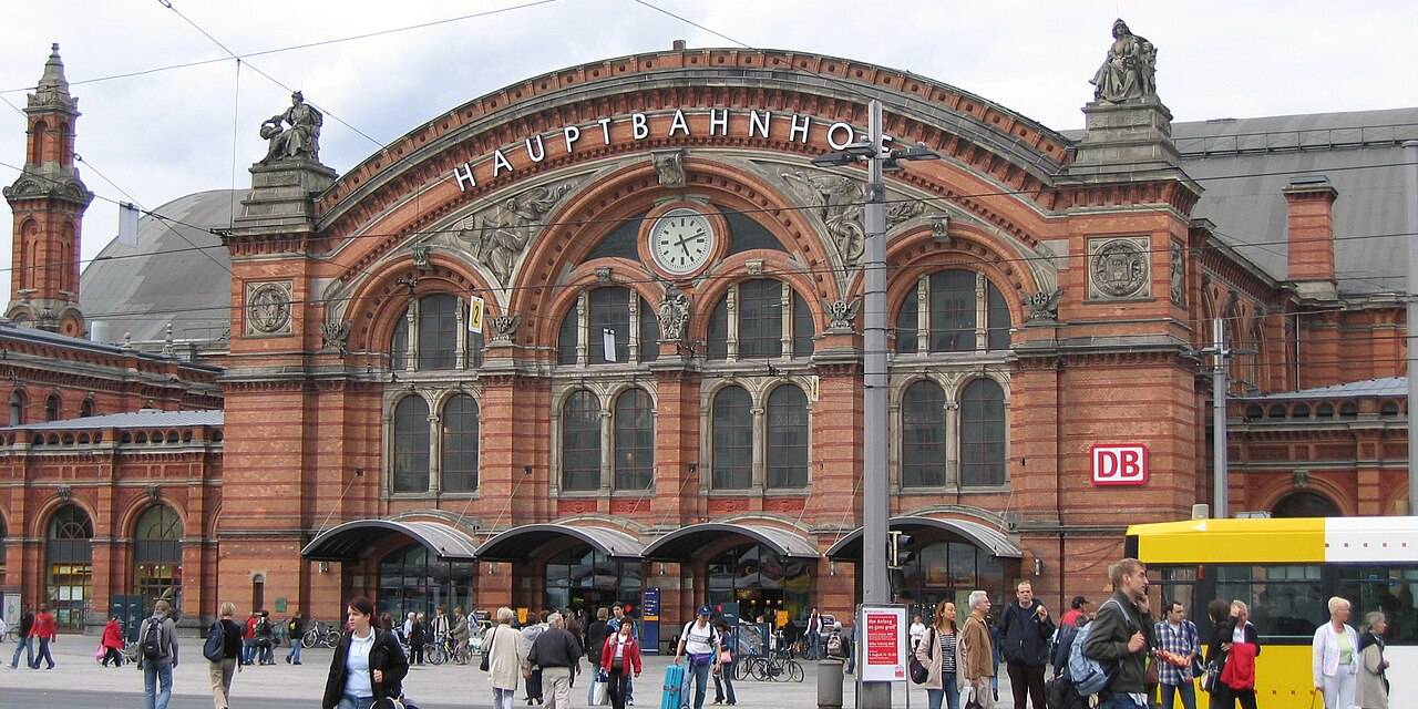 Bremen’de panik! Merkez tren istasyonu bomba ihbarıyla boşaltıldı