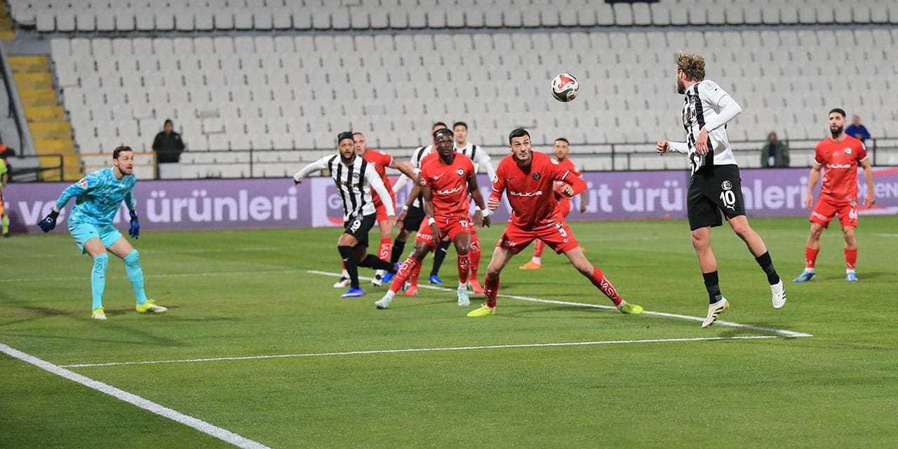 Fenerbahçe'de tutunamadı: TFF 1. Lig ekibini uçurup Amedspor'un dibine getirdi