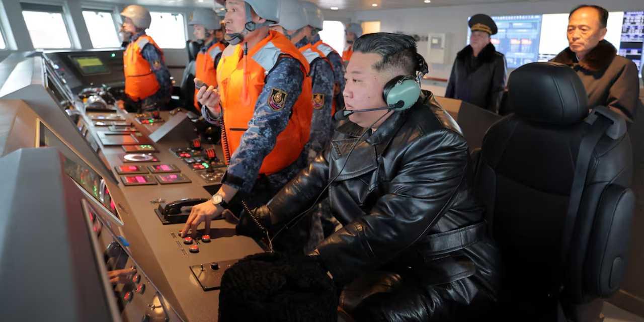 Kuzey Kore 5 bin tonluk destroyerde füze denemesi yaptı