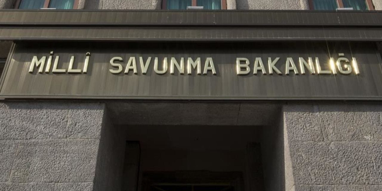 Son Dakika | MSB imha edilen İran füzesiyle ilgili detayları açıkladı! Yaşar Güler de TBMM'de konuşacak