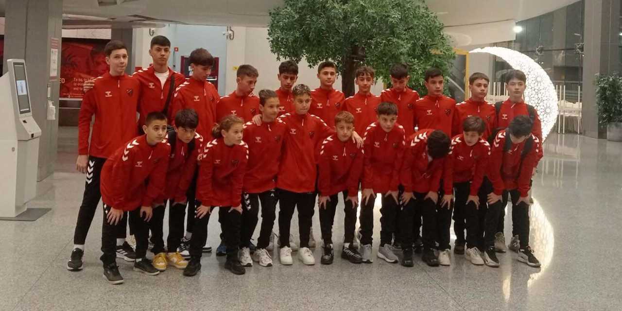 Katar'da mahsur kalan 21 çocuktan iyi haber! Kuşadası'ndan turnuva için gitmişlerdi