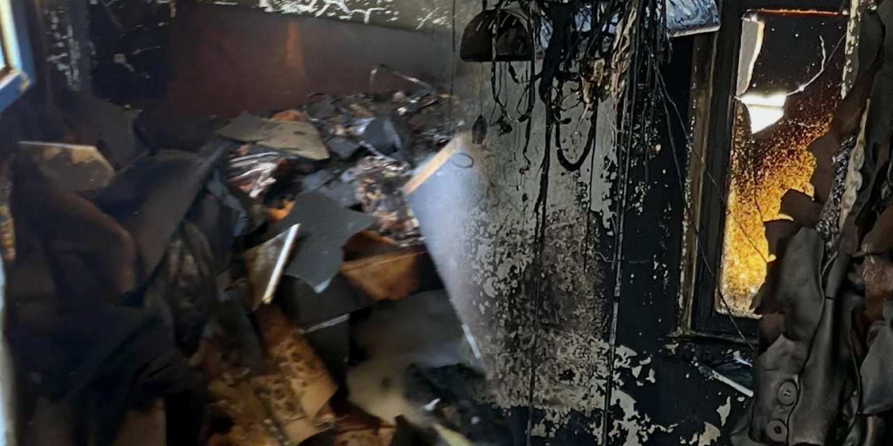 Evde çıkan yangında can verdi!