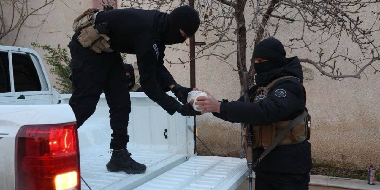 MİT'in istihbaratıyla Suriye'de IŞİD operasyonu! Sabotaj engellendi