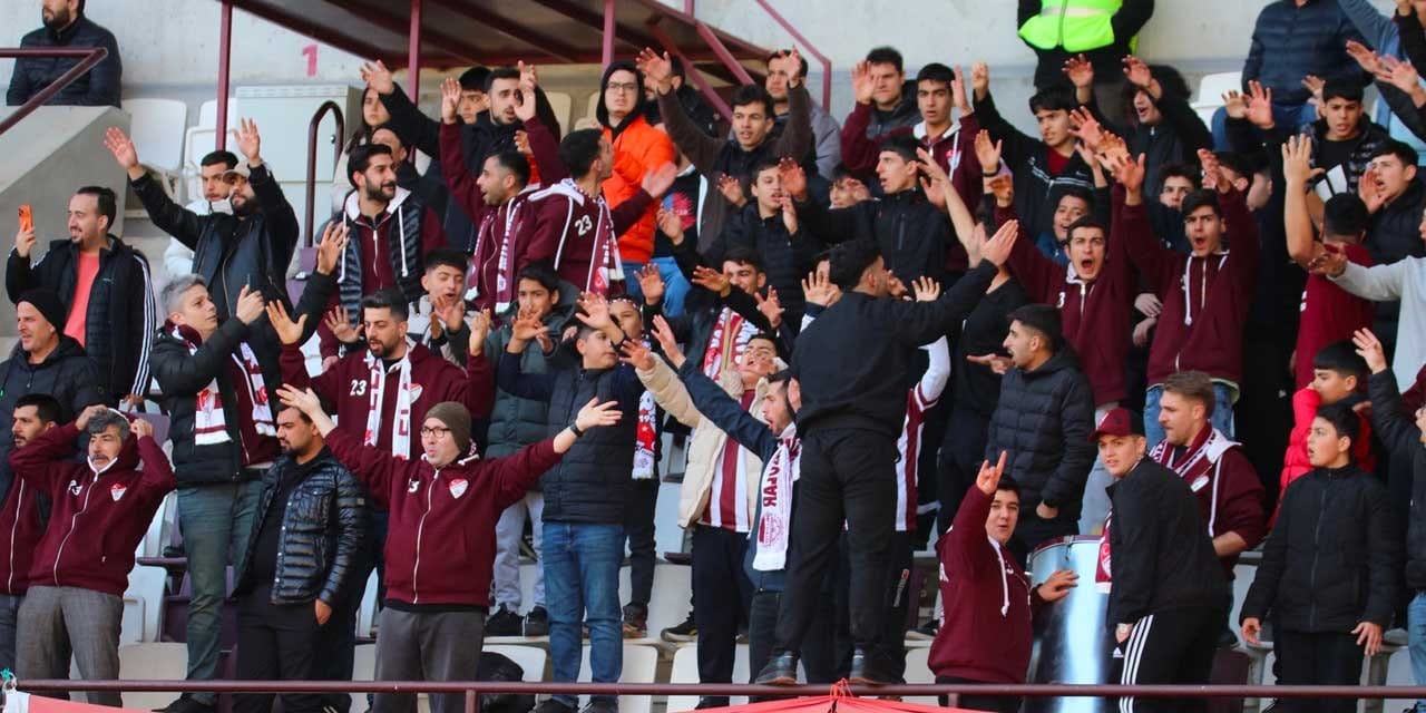 Elazığspor'un 59 yıllık formalarını satıyorlar
