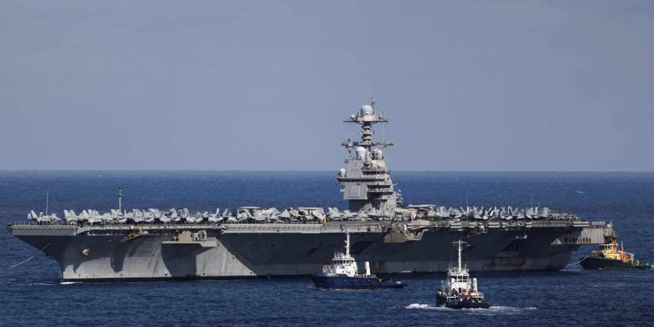 ABD'nin en büyük uçak gemisi Kızıldeniz'e ulaştı