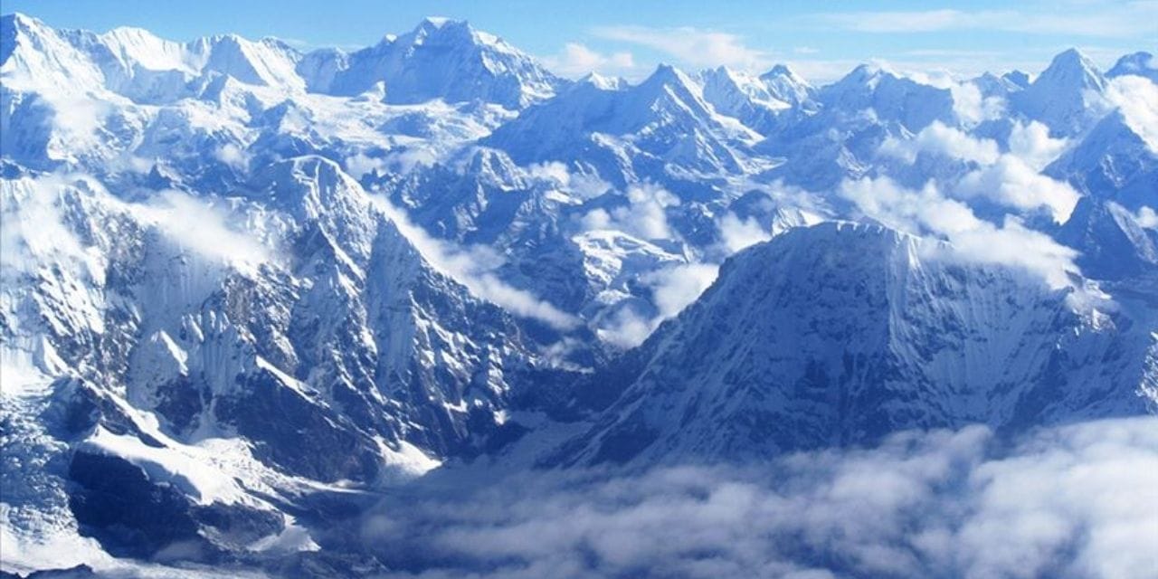 Afrika'yı bölen güç gözünü Himalayalar'a dikti