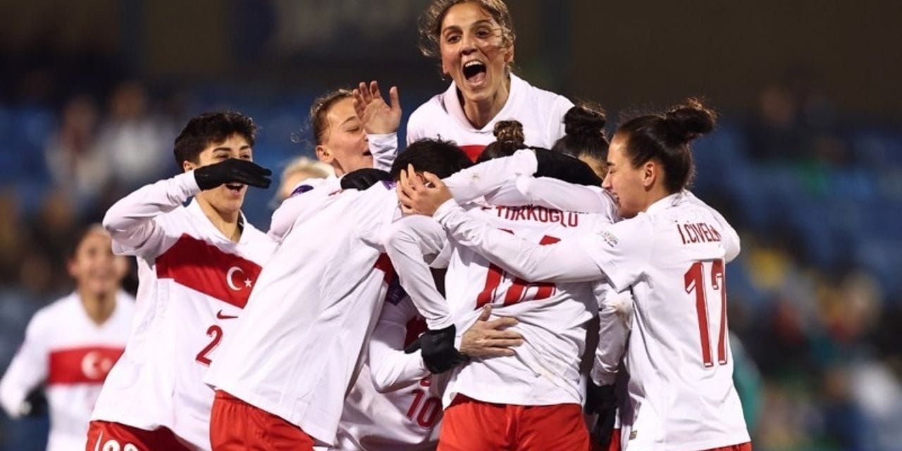 Milli Takım Kuzey İrlanda'yı devirdi