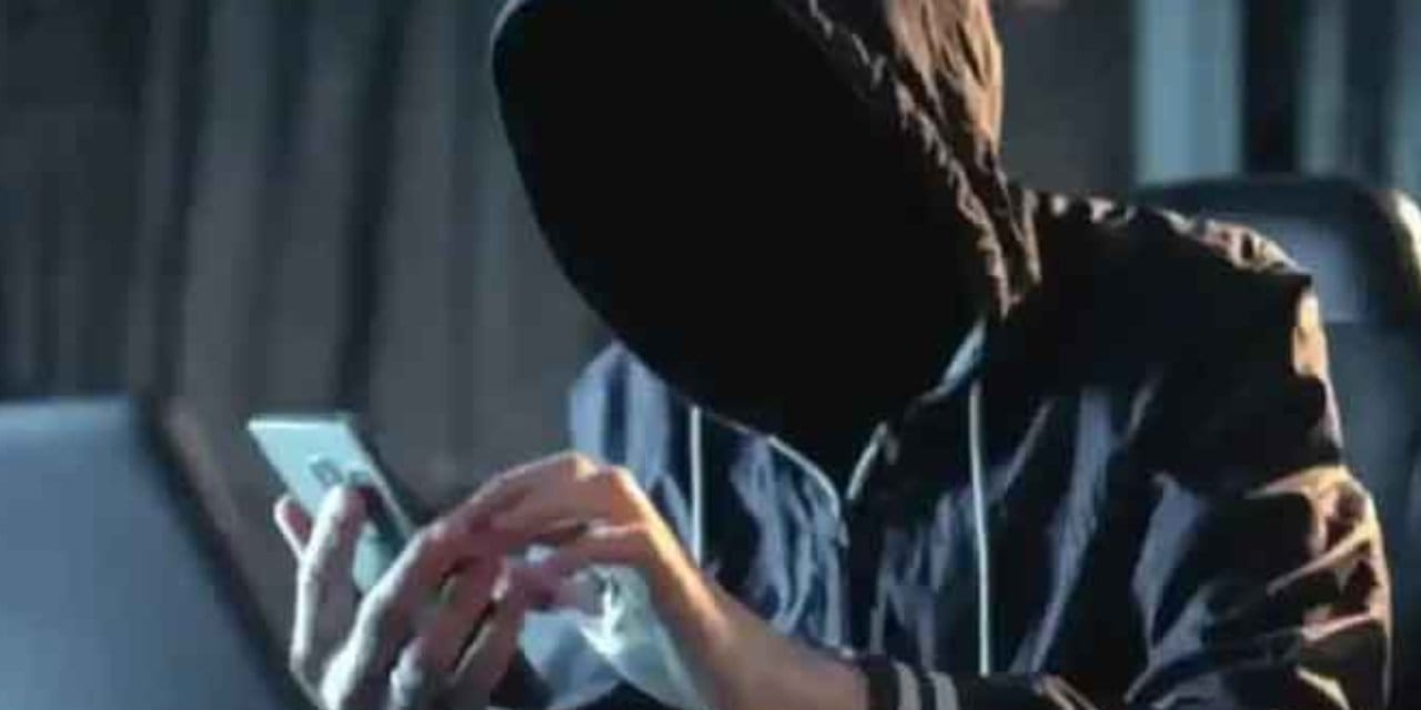 Telefonda 'polis-savcı' yalanıyla 15 milyonluk vurgun