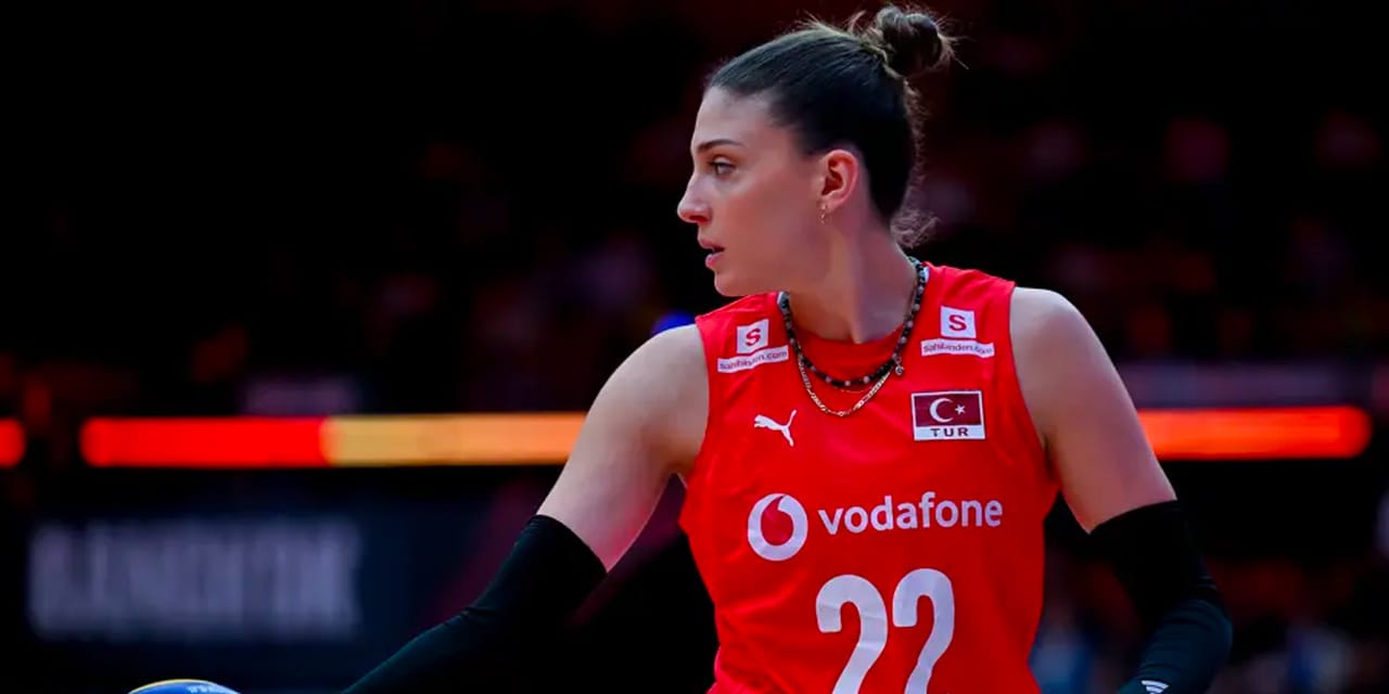 Ebrar Karakurt'a cevap İlkin Aydın'dan geldi