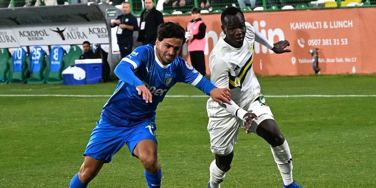 Bodrum'da 2 penaltı ve 1 kırmızı kart çıktı: Kazanan Esenler oldu