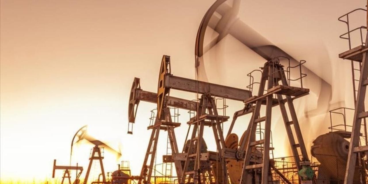 Savaş piyasaları ateşe verdi! Petrolde tarihin en sert sıçraması yaşandı