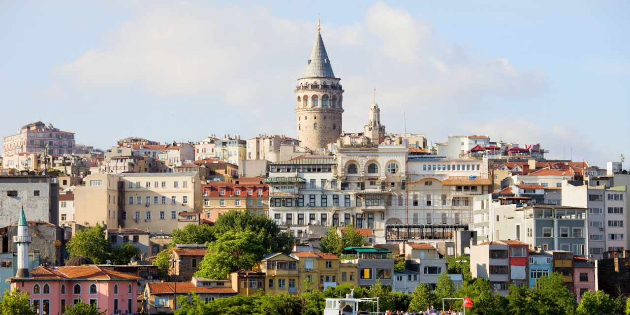 Tarihi Beyoğlu’nda 11 ev ve dükkân özelleştirilecek