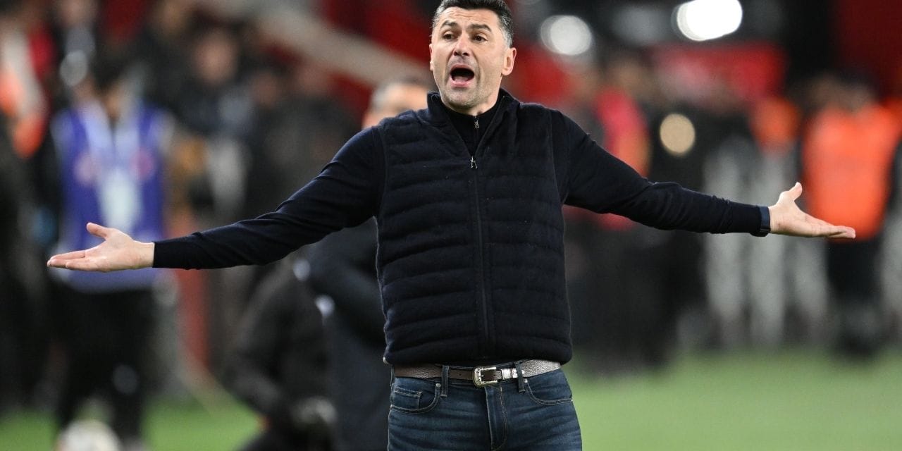 Galibiyeti unuttu tepe taklak gidiyor: Hala "Oyuncularıma inanıyorum" diyor