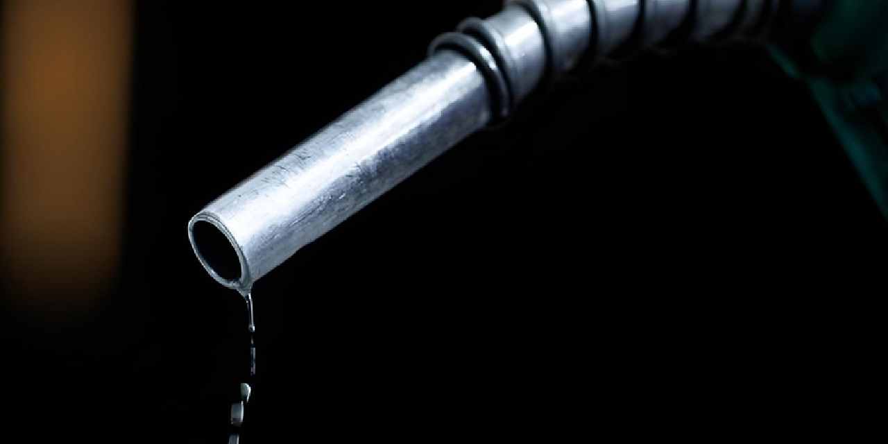 Petrol krizi derinleşiyor mu? Bir ülke daha ihracat yasağı getirdi