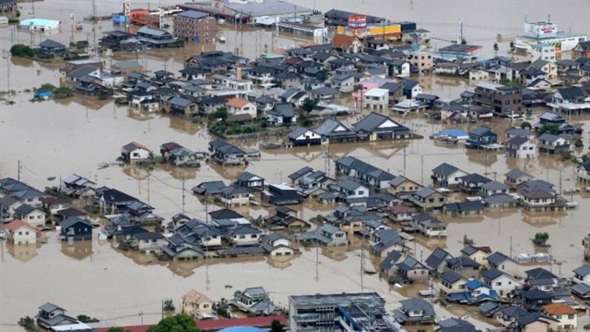 "100 yılda bir gerçekleşen aşırı uçtaki sel felaketleri olağan hale gelecek"