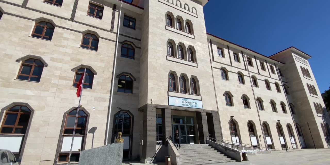 Yozgat'ta okul müdürünü odasında darbeden saldırgan yakalandı