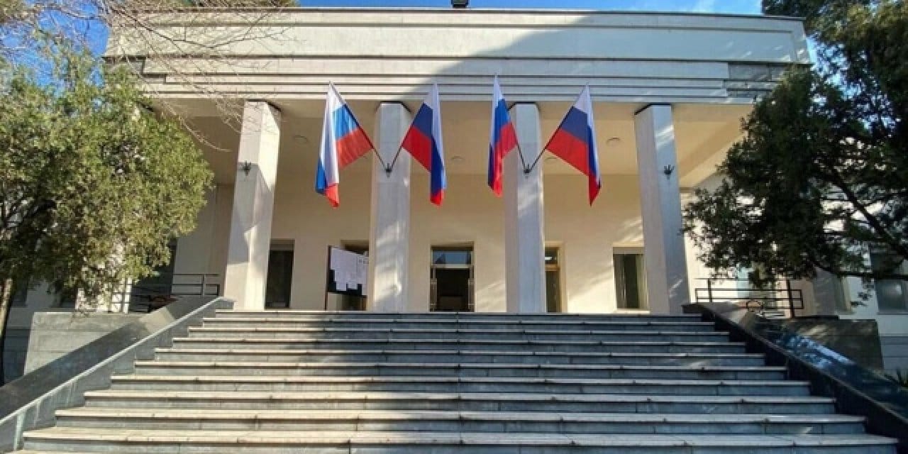 Rus başkonsolosluğu İran’a saldırıda hasar aldı!