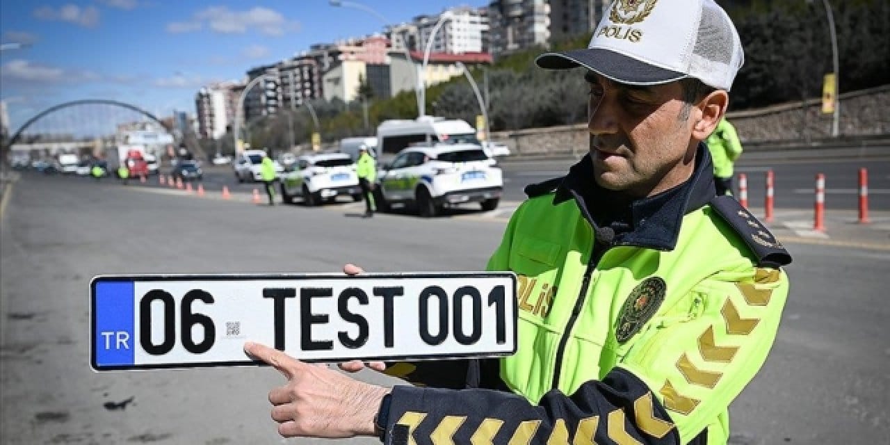 Bakan müjdeyi verdi: O trafik cezaları iptal edildi