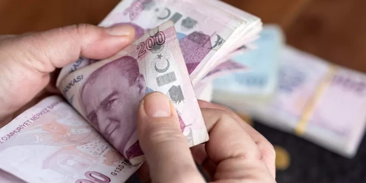 Emekli bayram ikramiyesi ne kadar oldu? Ne zaman yatacak?