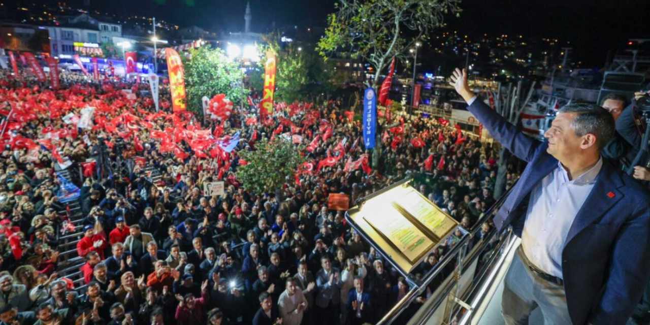 CHP'nin 97'nci mitingi Pendik'te: On binler 'İmamoğlu'na özgürlük' demek için meydana akın etti