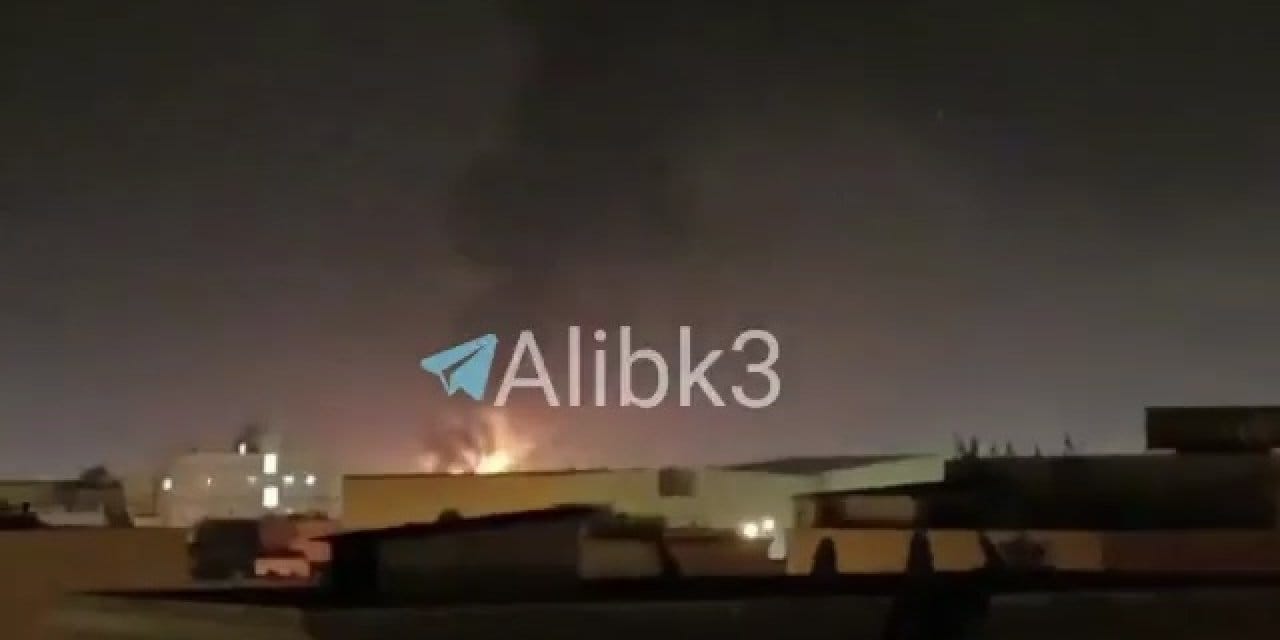 İran Bahreyn’de ABD 5’nci Filosu’nu vurdu: Petrol deposu alev aldı yangın kontrol edilemiyor!