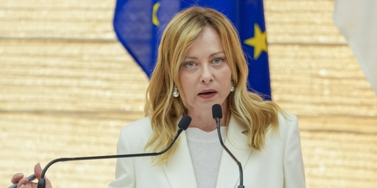 Tepkiler Meloni'ye geri adım attırdı: İran'daki okul saldırısına sert tepki