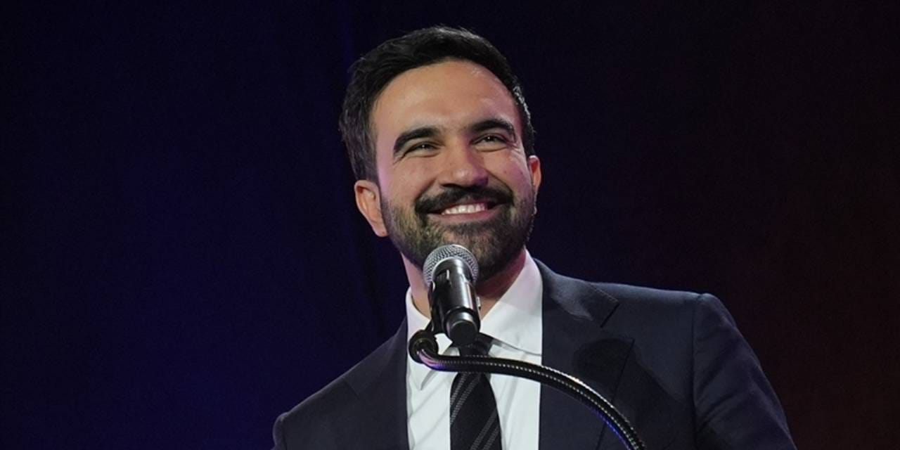 Mamdani’den Ramazan'da birlik mesajı: İftarda Müslümanlarla namaz kılıp hurma dağıttı