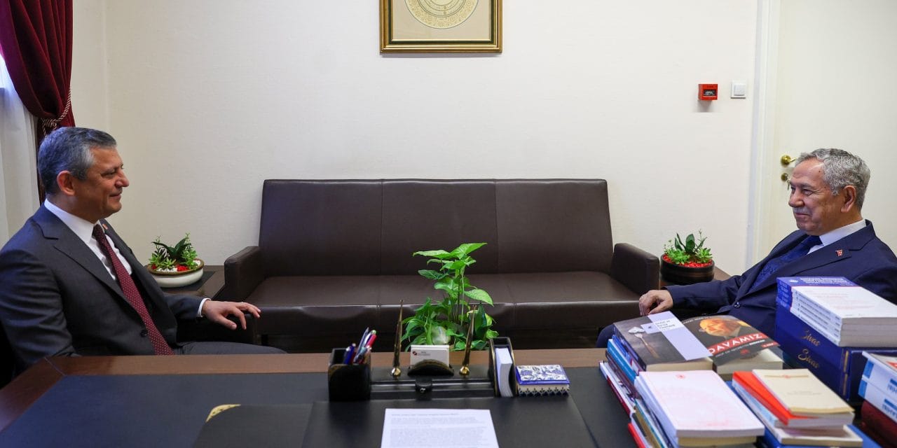 Özgür Özel–Bülent Arınç görüşmesi sonrası İBB sorusuna tek cümlelik yanıt