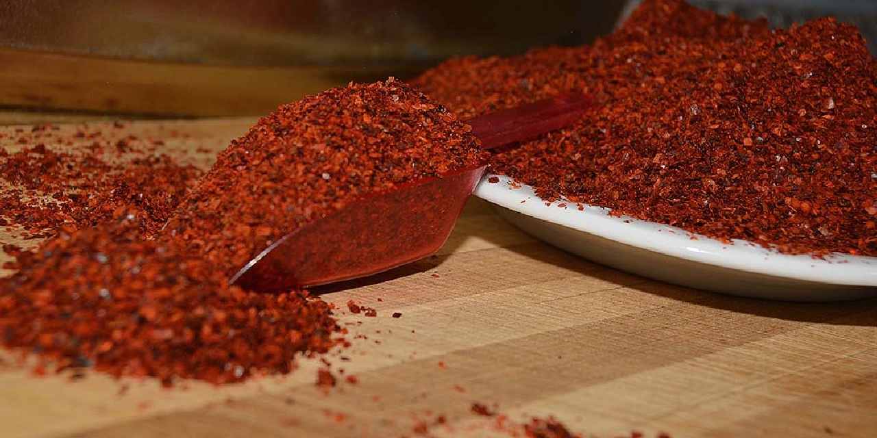 Bakanlık baharat markalarını ifşa etti: Pul biber diye domates satmışlar