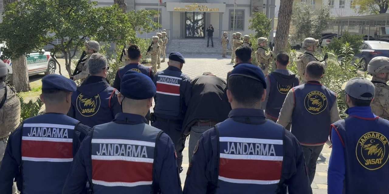 Aydın’da vahşet! Annesini odunla başına vurarak katletti