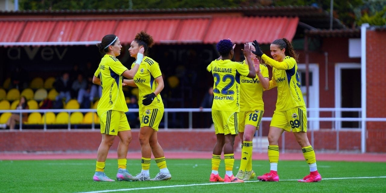 Fenerbahçe 8 attı Galatasaray oynamadan kazandı