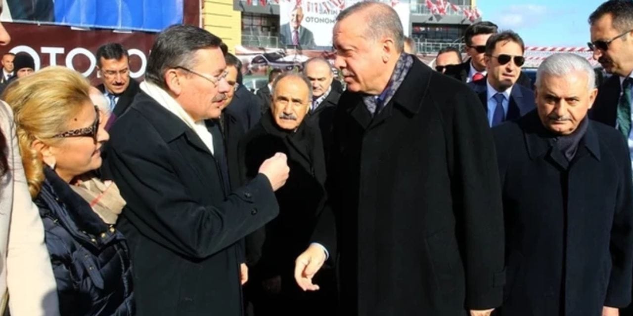 Melih Gökçek'ten kavgada söylenmeyecek sözler! Erdoğan'dan 'Adamcağız' diye bahsetti "İsteseydim düşürürdüm" dedi