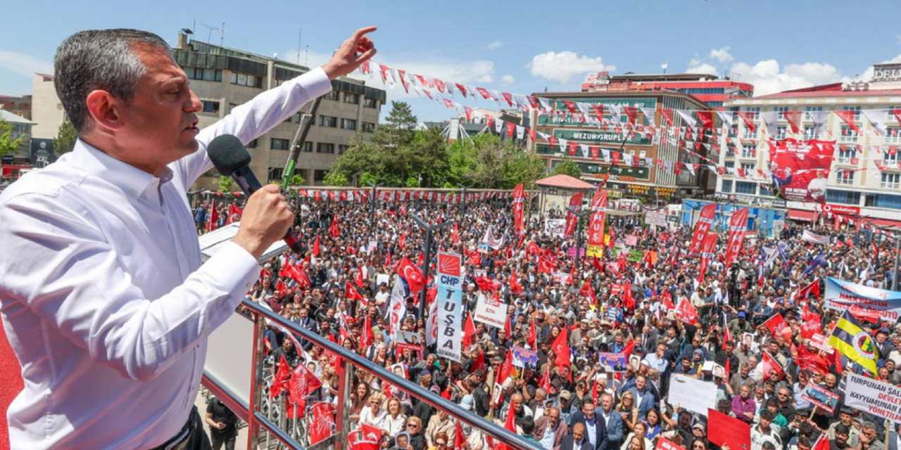 Uşak’ta CHP mitingi öncesi tüm hazırlıklar tamamlandı