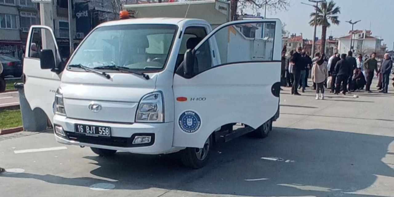 Çöp kamyonunun altında kalan 5 yaşındaki çocuk hayatını kaybetti!