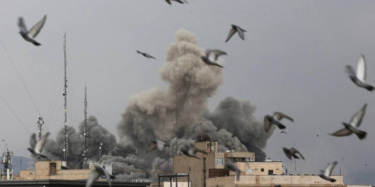 ABD/İsrail-İran savaşında 15. gün... ABD İran'a binlerce ek asker sevk ediyor! ABD Büyükelçiliği vuruldu